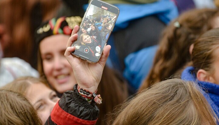 Το Βέλγιο θα απαγορεύσει τα μέσα κοινωνικής δικτύωσης για παιδιά κάτω των 15