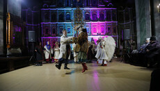 Αντιδράσεις στην Ουκρανία για παράσταση δίπλα σε Λείψανα εντός Ιερού Ναού