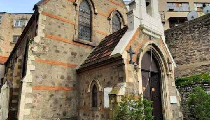 Το Φανάρι οργανώνει λειτουργίες στην ουκρανική γλώσσα στη Σμύρνη της Τουρκίας