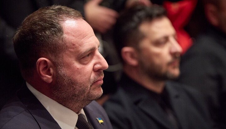 Πρώην εκπρόσωπος Τύπου του Ζελένσκι δήλωσε ότι ο Έρμακ ασχολείται με μαγεία