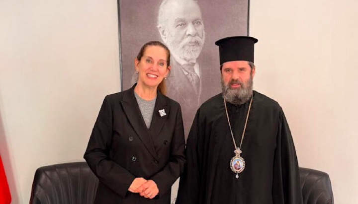 Αρχ. Αλβανίας συζήτησε την εργασία των ορθόδοξων σχολείων με Υπ. Παιδείας