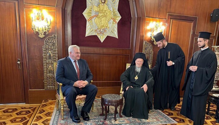 ΥΠΕΞ Ουκρανίας: Ο ρόλος του Φαναρίου στην πνευματική μας ανεξαρτησία