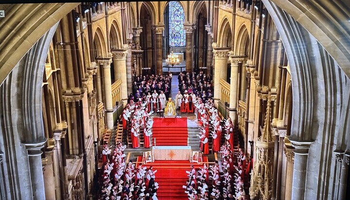 Το 1/3 των αγγλικανών επισκόπων αγνόησε την ενθρόνιση της αρχιεπισκόπισσας