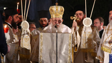 «Όταν άναψαν τα κεριά στη Μητρόπολη: Η στιγμή της Ανάστασης»