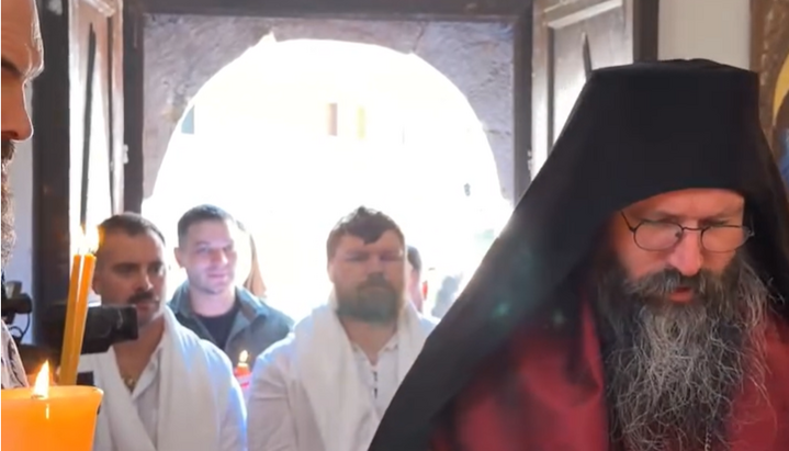 Κοσσυφοπέδιο: Αμερικανοί στρατιώτες του Bondsteel βαπτίστηκαν Ορθόδοξοι