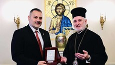 Στον Αρχιεπίσκοπο Αμερικής ο Δήμαρχος Μεσολογγίου με αφορμή τα 200 χρόνια της Εξόδου