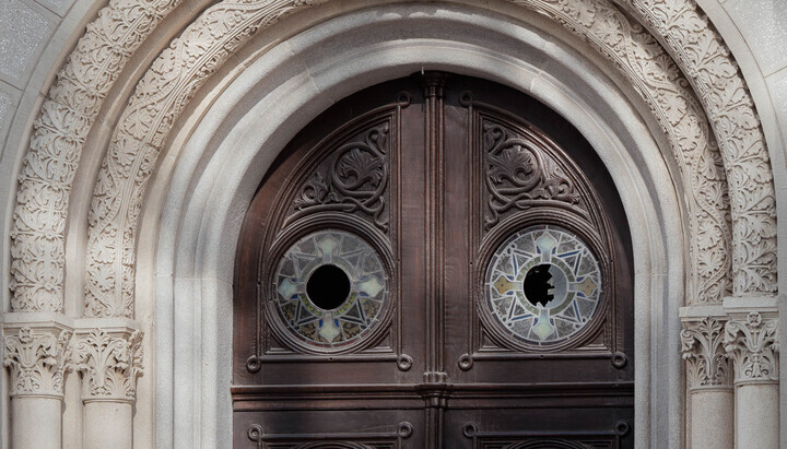 Ζάγκρεμπ: Επίθεση με πέτρες και βανδαλισμοί στον Σερβικό Καθεδρικό Ναό