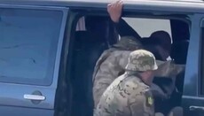 Ουκρανία: Συνεχίζονται οι βίαιες προσαγωγές κληρικών για τον πόλεμο
