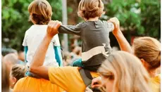 Στους λογαριασμούς των δικαιούχων η οικονομική ενίσχυση για τα παιδιά