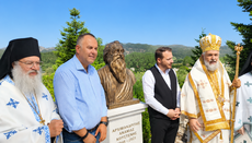 Η Καρκαλού τίμησε τον μακαριστό Γέροντα Ανανία Κουστένη με την ανέγερση της προτομής του