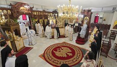 Δισαρχιερατική Θεία Λειτουργία στη Μονή Δοβρά για την Παναγία Τριχερούσα