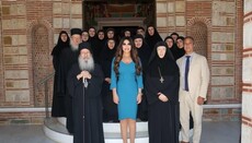 Πρέσβειρα ΗΠΑ Κ. Γκίλφοϊλ επισκέφθηκε την Ιερά Μονή και το Ίδρυμα Ορμύλιας