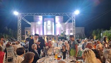 Βραδιά αγάπης για το Εκκλησιαστικό Γηροκομείο στο Καρλόβασι
