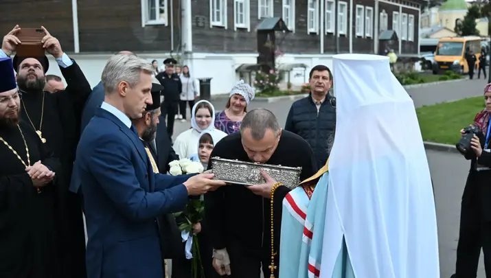 Η δεξιά χείρ του Αγίου Σπυρίδωνος έφτασε στο Σμολένσκ