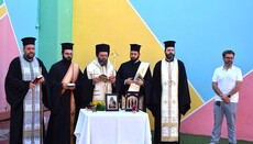 Ο Μητροπολίτης Μαρωνείας τέλεσε Αγιασμό στους Βρεφονηπιακούς Σταθμούς