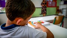 Αναπληρωτές εκπαιδευτικοί παλεύουν με ενοίκια και μετακινήσεις