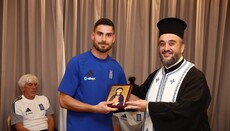 Με την ευλογία της Εκκλησίας η Εθνική Ελλάδος πριν από τη μεγάλη αναμέτρηση