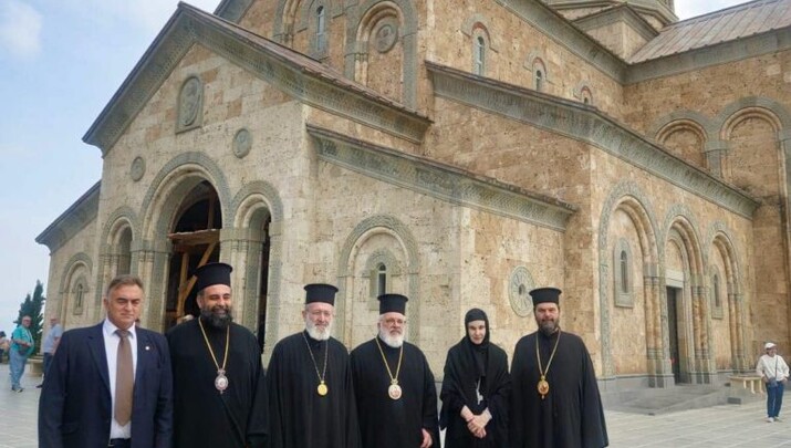 Ορθόδοξοι εκπρόσωποι προσκύνησαν στη Μονή Αγίας Νίνας στο Μπόντμπε Γεωργίας