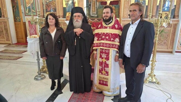 Χειροτονήθηκε Πρεσβύτερος από τον Μητροπολίτη Αθανάσιο στον Λουκά Ηλείας
