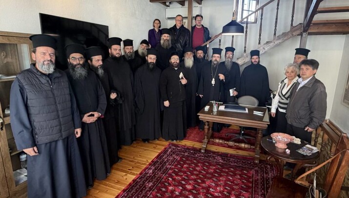 Ο Καστορίας Καλλίνικος εκπαιδεύει πνευματικούς ξεναγούς στην Καστοριά