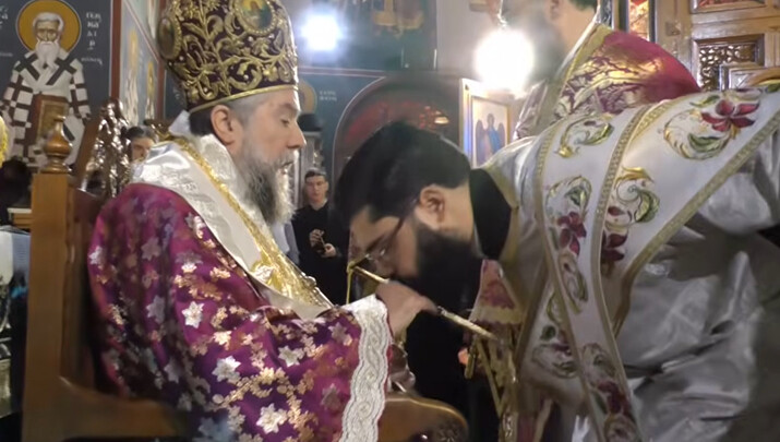 Χειροτονήθηκε πρεσβύτερος στον Ναό Αγίου Νικολάου Καλλιθέας Αθηνών