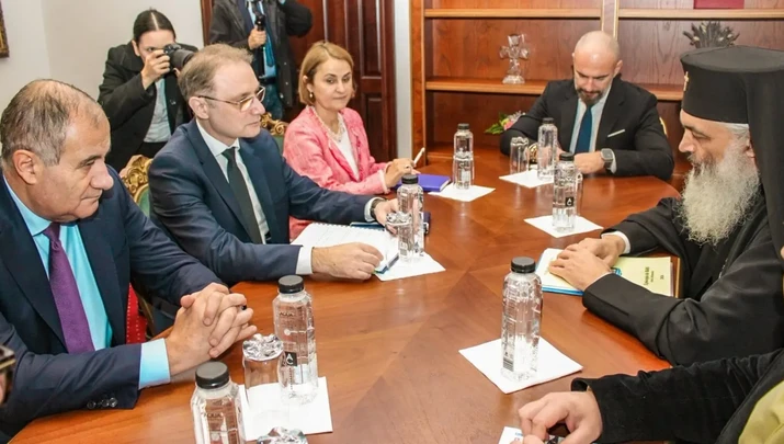 Ο Μητροπολίτης Αντώνιος συναντήθηκε με τον Πρωθυπουργό της Ρουμανίας