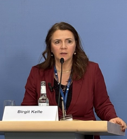 Brigitte_Kelle.001_1.jpeg (235 KB)