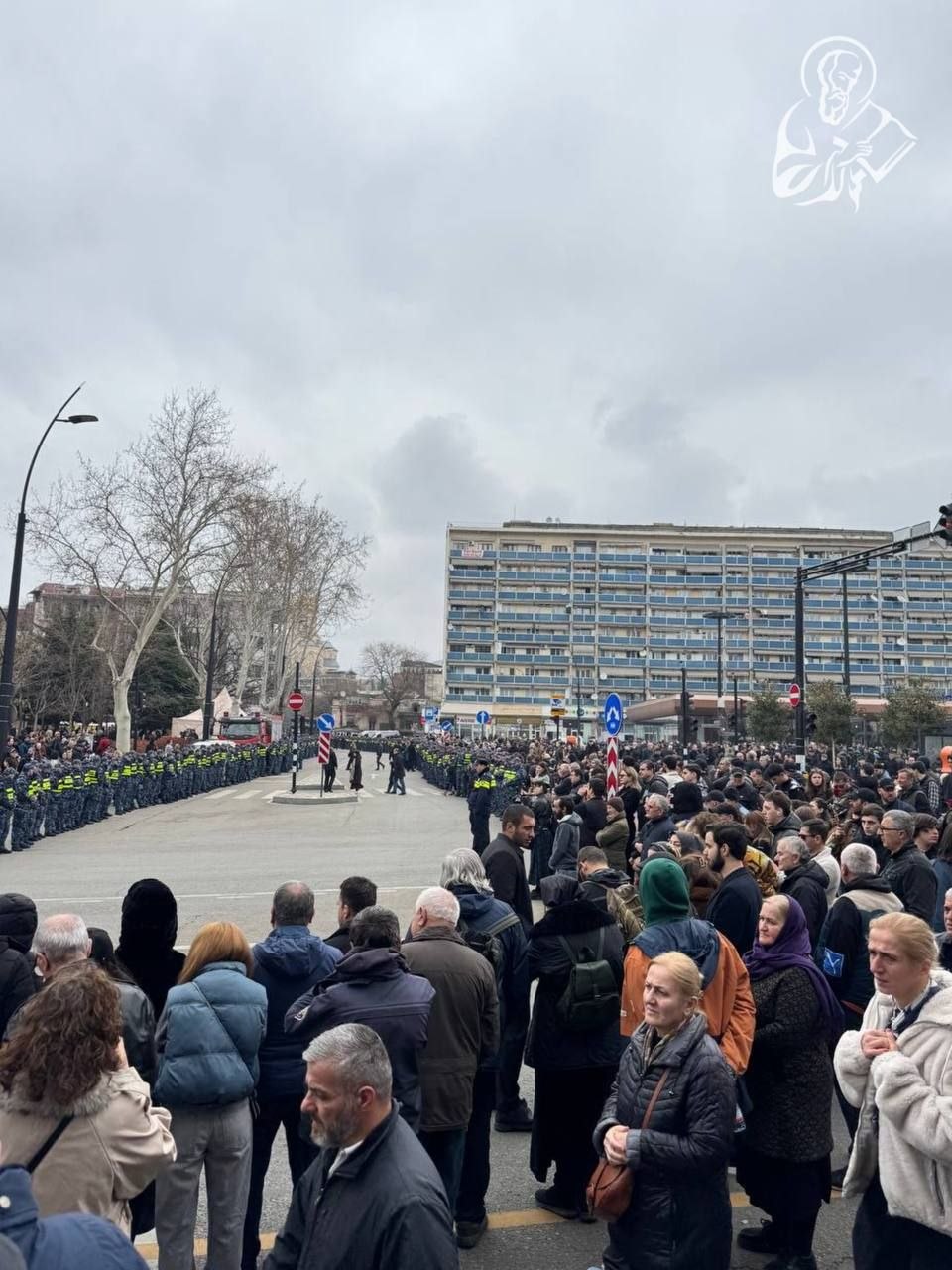Η Εξόδιος Ακολουθία του Πατριάρχη Γεωργίας Ηλία Β' фото 14