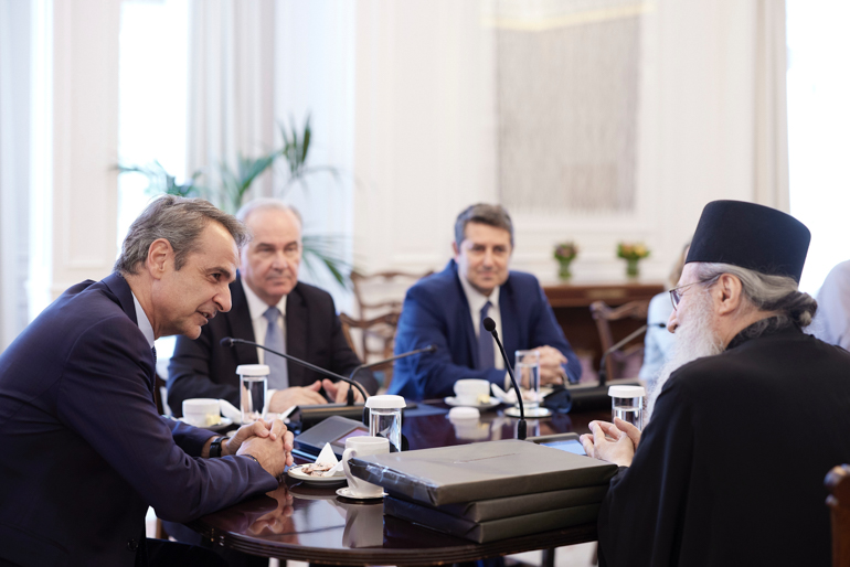 Τριμελής Επιτροπή του Αγίου Όρους στον Πρωθυπουργό фото 1