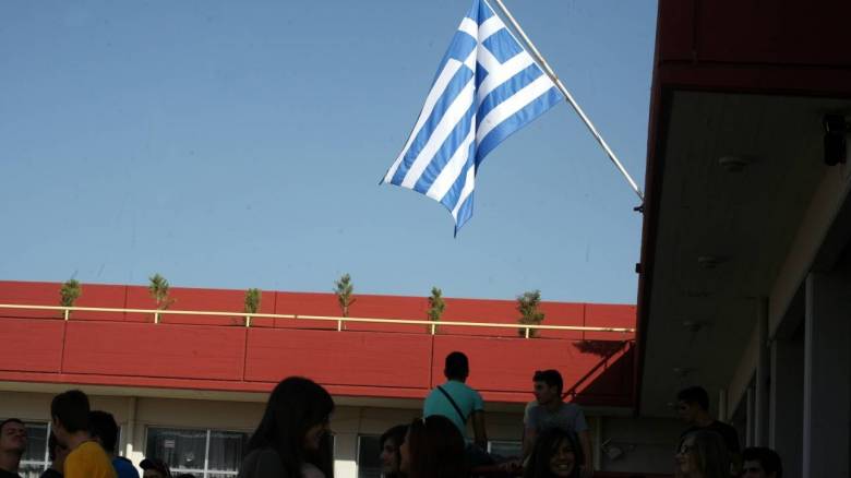 ΣΗΜΑΙΑ ΚΑΙ ΠΡΟΣΕΥΧΗ ΣΤΑ ΣΧΟΛΕΙΑ