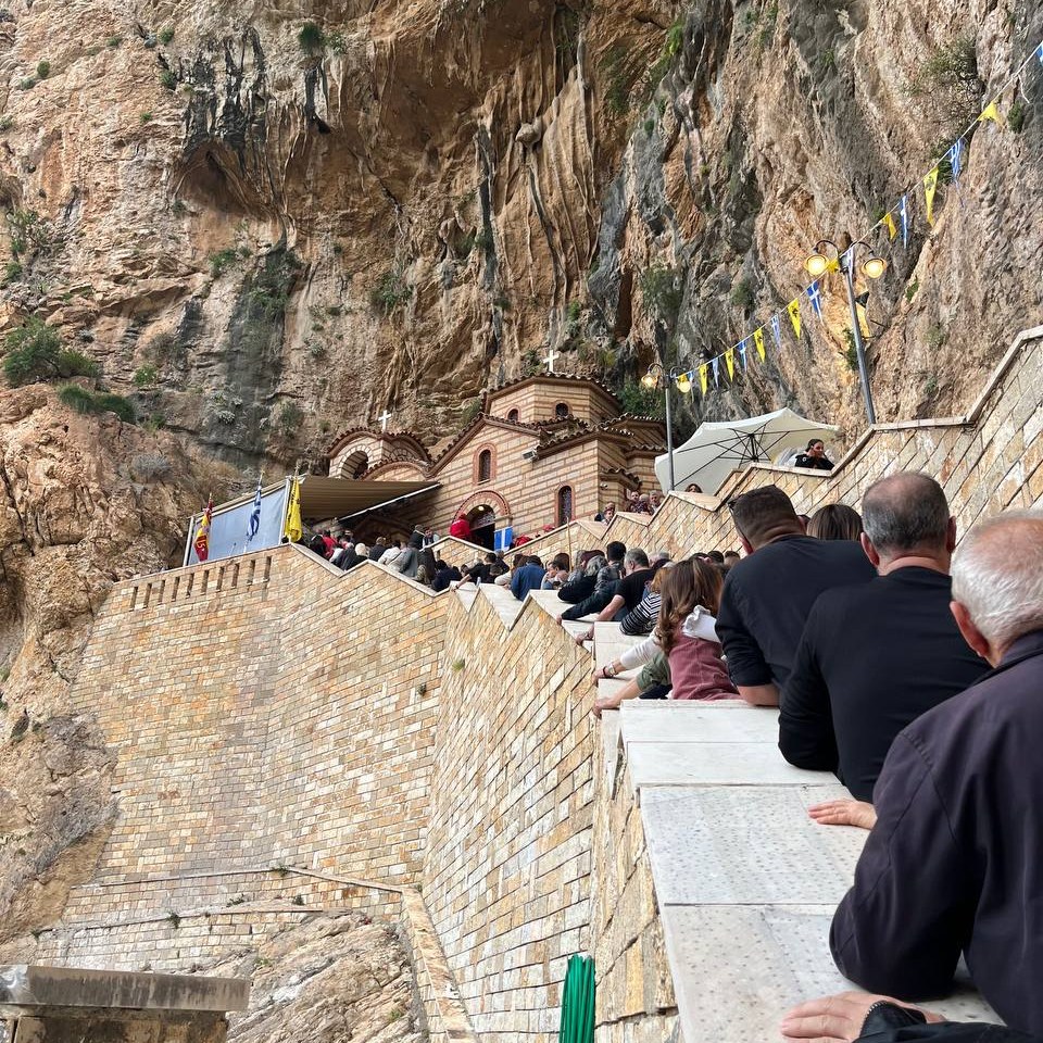 &Alpha;&Gamma;&Iota;&Alpha; &Epsilon;&Lambda;&Epsilon;&Omicron;&Upsilon;&Sigma;&Alpha; &Alpha;&Iota;&Tau;&Omega;&Lambda;&Iota;&Kappa;&Omicron;&Upsilon;