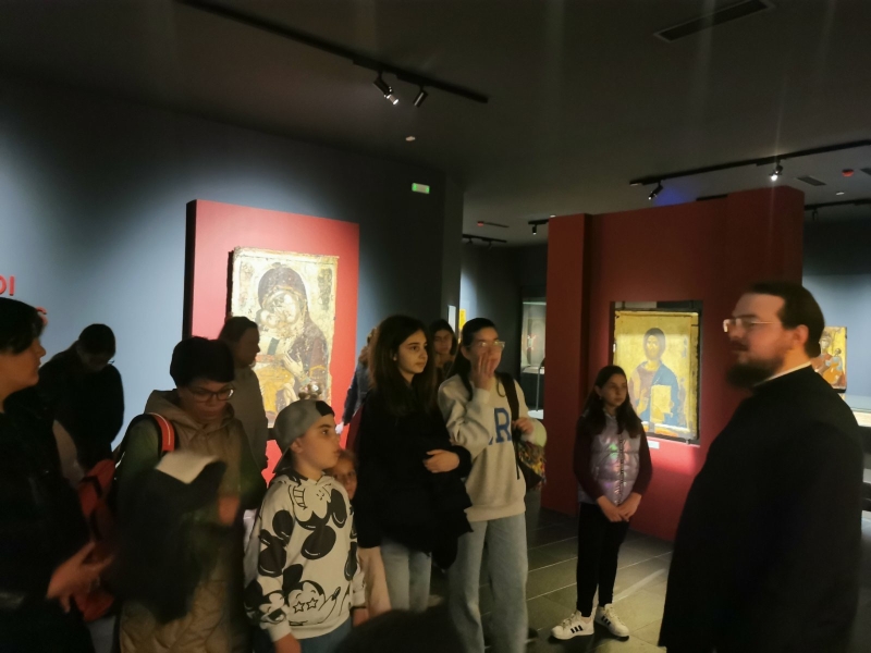 Κατηχητικές εκδρομές της Ιεράς Μητροπόλεως Γρεβενών σε Βέροια και Τορνίκι - μια φωτογραφία 11