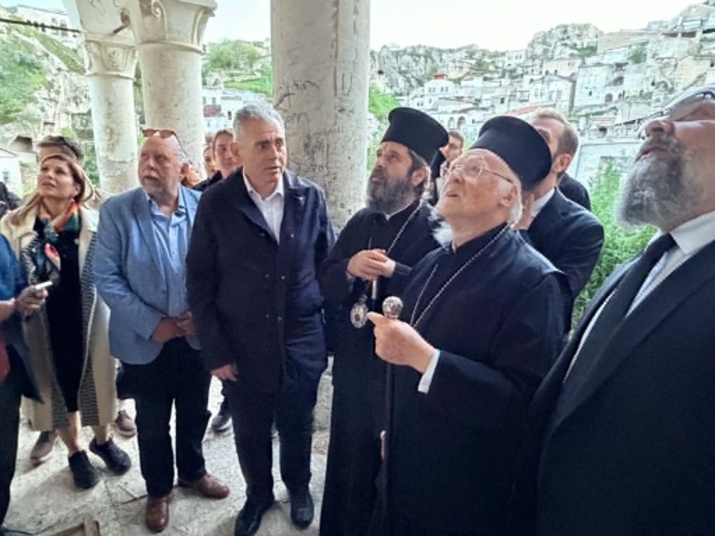 Ο Πατριάρχης Βαρθολομαίος με τον Αρχιεπίσκοπο Αλβανίας στην Καππαδοκία - μια φωτογραφία 9