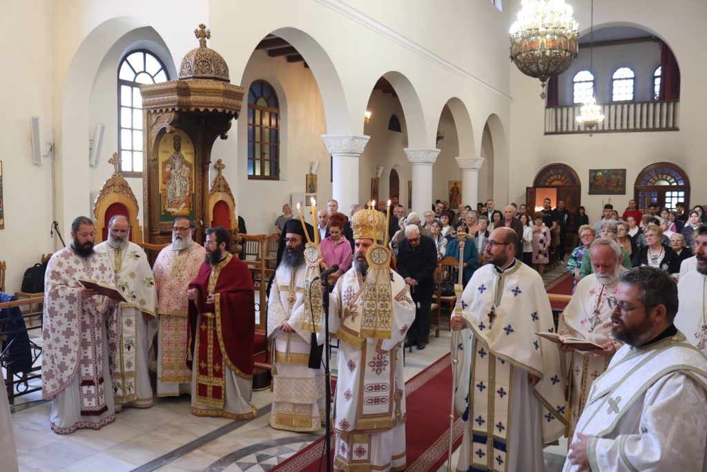 Αρχιεπίσκοπος Ιωάννης Αλβανίας: Θεία Λειτουργία για την Ανάληψη στα Τίρανα - μια φωτογραφία 7
