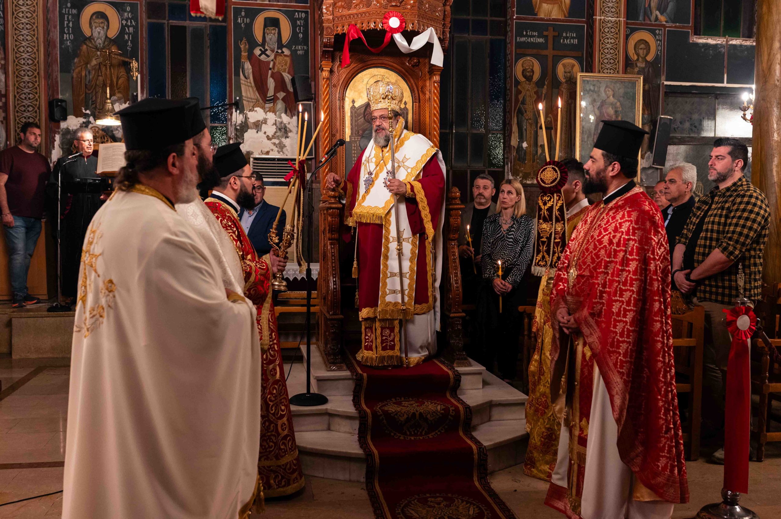 Αγρυπνία Αποδόσεως του Πάσχα στον Ιερό Ναό Αναστάσεως Καλαμάτας - μια φωτογραφία 1