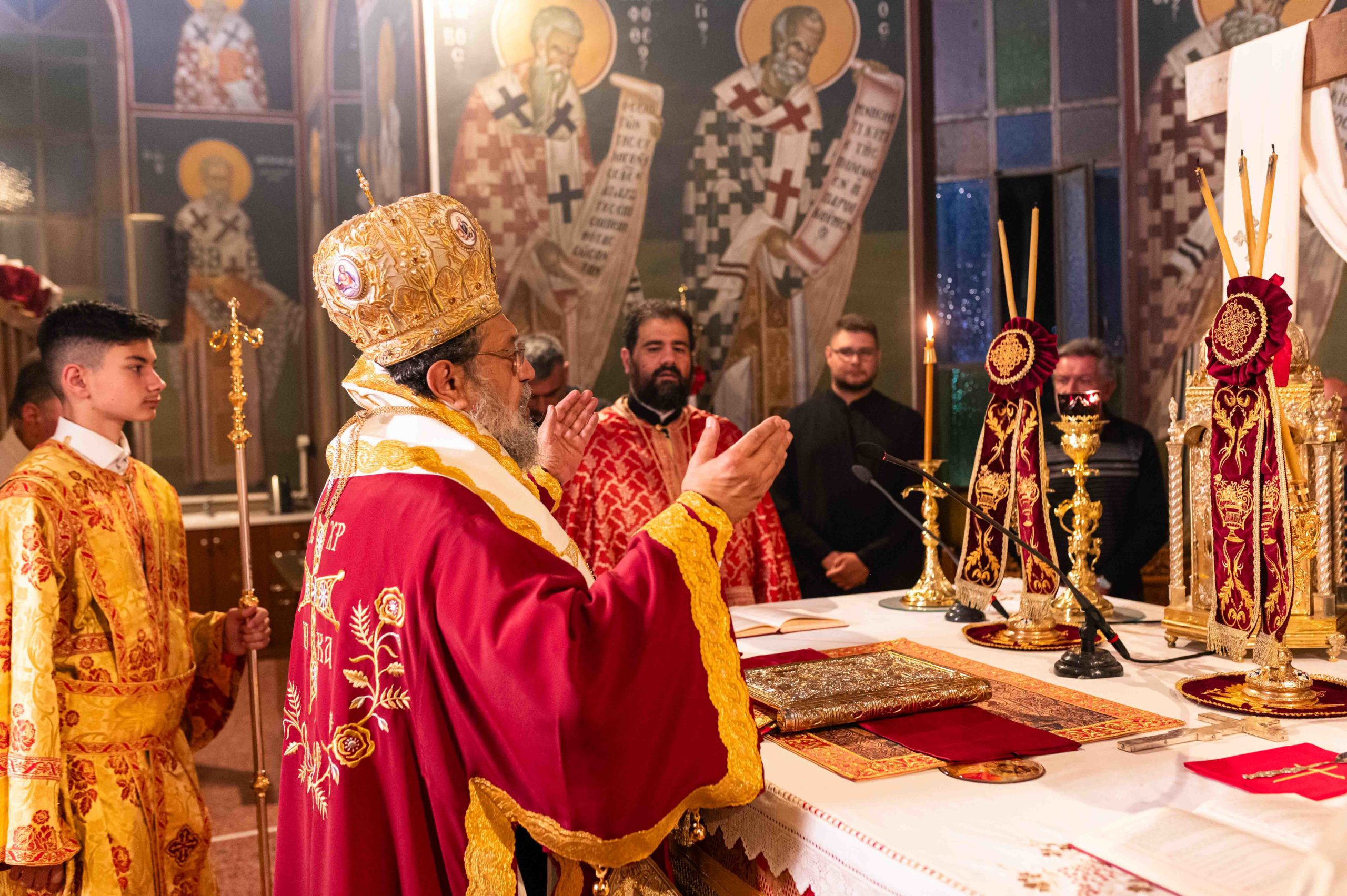 Αγρυπνία Αποδόσεως του Πάσχα στον Ιερό Ναό Αναστάσεως Καλαμάτας - μια φωτογραφία 5