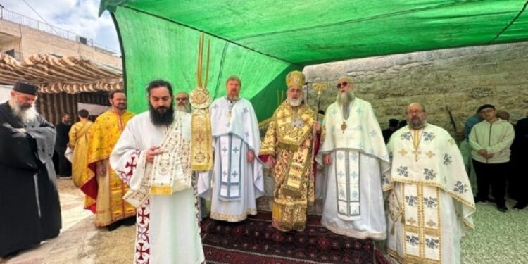 Ο Πατριάρχης Θεόφιλος στο Όρος Ελαιών για την εορτή της Αναλήψεως - μια φωτογραφία 1