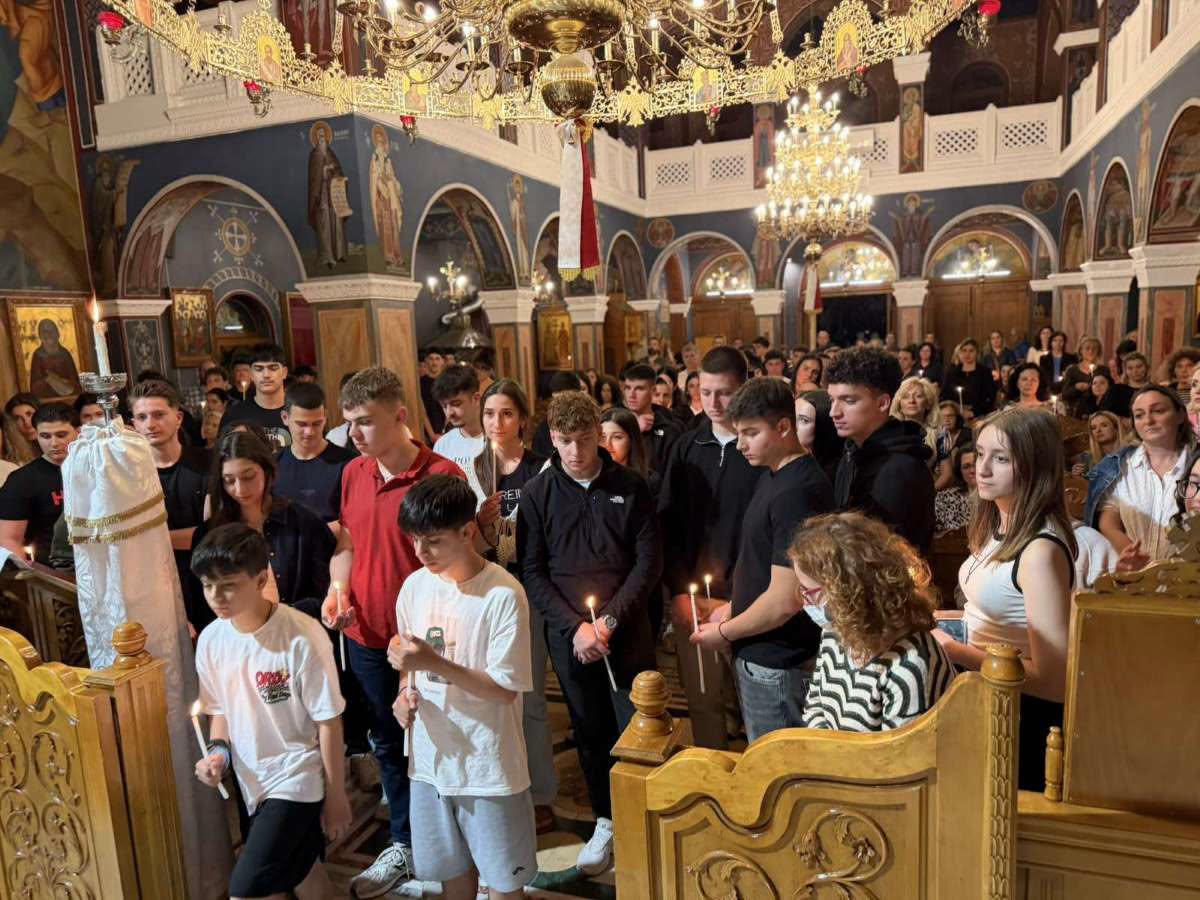 Αρχιερατική Θεία Λειτουργία στο Ρέθυμνο για τους μαθητές που δίνουν εξετάσεις - μια φωτογραφία 1