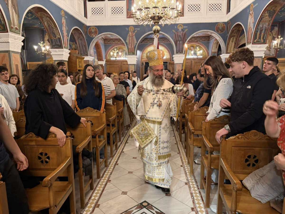 Αρχιερατική Θεία Λειτουργία στο Ρέθυμνο για τους μαθητές που δίνουν εξετάσεις - μια φωτογραφία 3