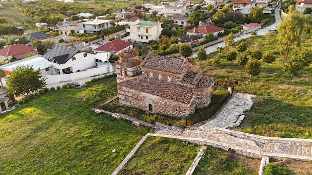 Θείες Λειτουργίες σε βυζαντινά μνημεία της Εκκλησίας της Αλβανίας - μια φωτογραφία 9