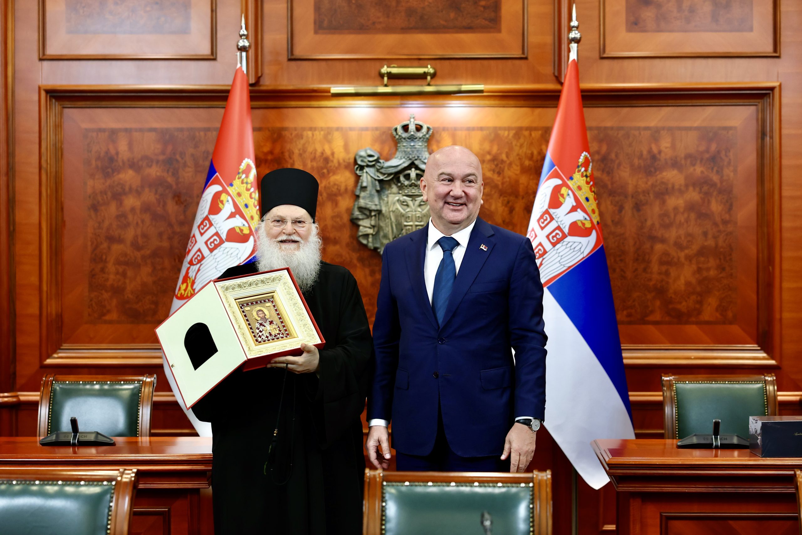 Γέροντας Εφραίμ Βατοπαιδίου: διάλεξη στη Θεολογική Σχολή Βελιγραδίου παρουσία του Πατριάρχη Πορφυρίου - μια φωτογραφία 7