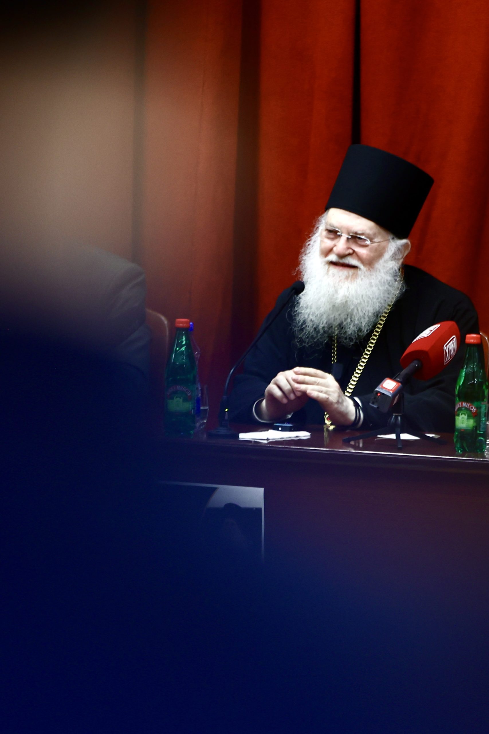 Γέροντας Εφραίμ Βατοπαιδίου: διάλεξη στη Θεολογική Σχολή Βελιγραδίου παρουσία του Πατριάρχη Πορφυρίου - μια φωτογραφία 14