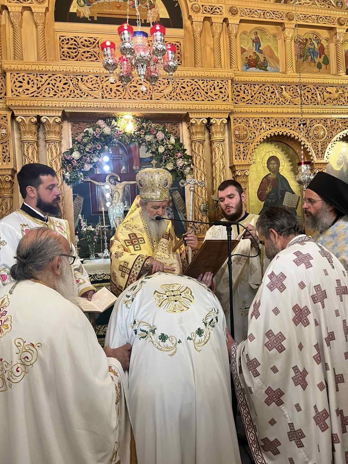 Χειροτονία Διακόνου στην Αίγινα από τον Μητροπολίτη Ύδρας Εφραίμ - μια φωτογραφία 10