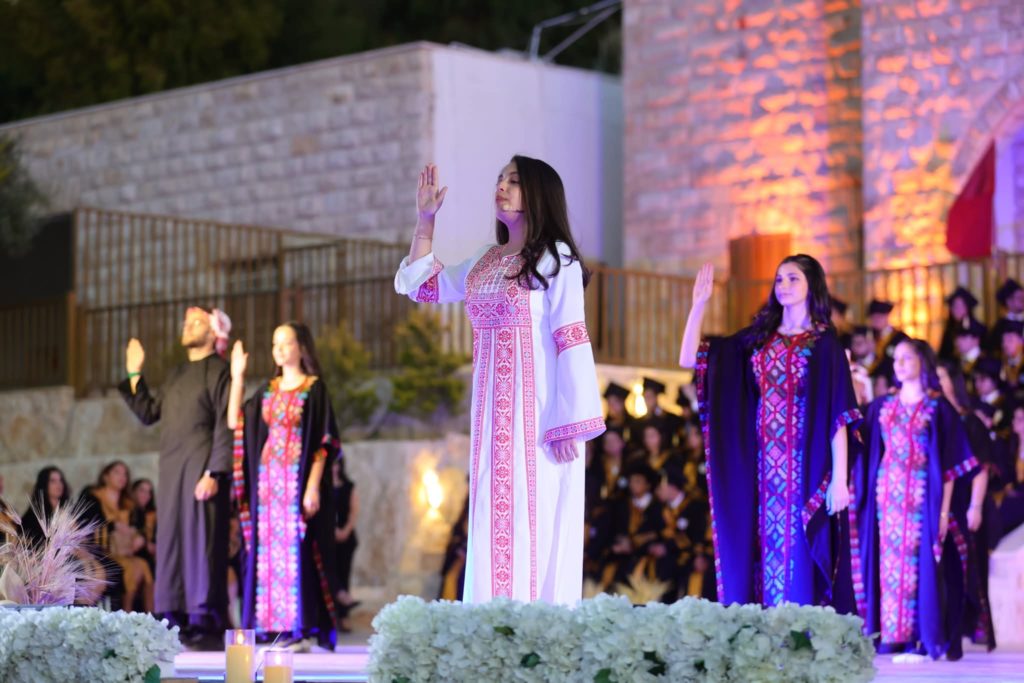 Αποφοίτηση λυκείου των σχολείων του Πατριαρχείου Ιεροσολύμων - μια φωτογραφία 8