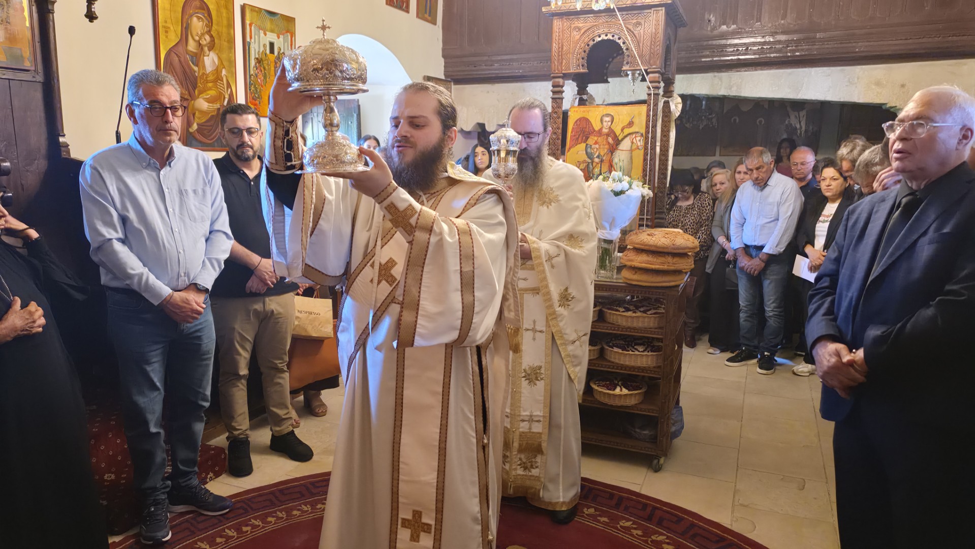 Θεία Λειτουργία στη Λεμεσό για την Α' Οικουμενική Σύνοδο - μια φωτογραφία 7