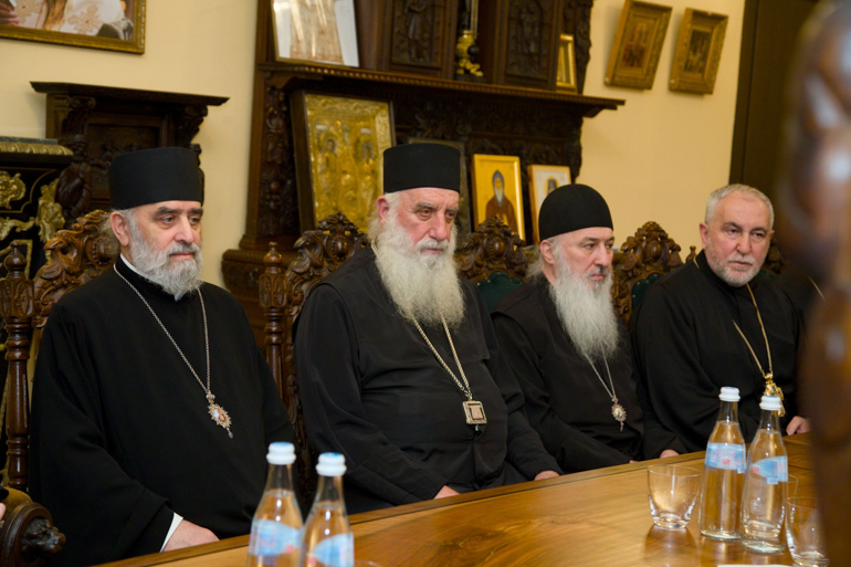 Αμερικανοί διπλωμάτες συναντήθηκαν με τον Πατριάρχη Σίο στην Τιφλίδα - μια φωτογραφία 5