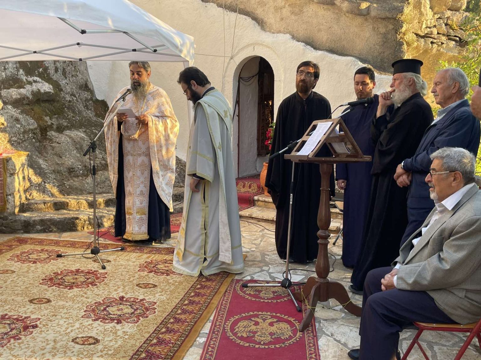 Η μνήμη των 318 Πατέρων τιμήθηκε στην Ιερά Μονή Αγίων Πατέρων Λευκάδος - μια φωτογραφία 10
