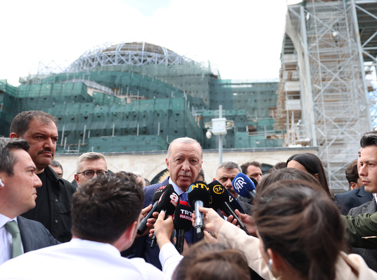 Προκλητικός Ερντογάν στην Αγιά Σοφιά: «Η λαχτάρα για κατάκτηση δεν θα λείψει ποτέ» - μια φωτογραφία 1