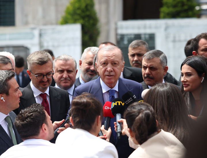 Προκλητικός Ερντογάν στην Αγιά Σοφιά: «Η λαχτάρα για κατάκτηση δεν θα λείψει ποτέ» - μια φωτογραφία 9