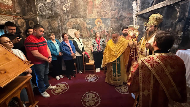 Ψυχοσάββατο στην Αλβανία: επιμνημόσυνες δεήσεις από τα Τίρανα έως την Κορυτσά - μια φωτογραφία 7
